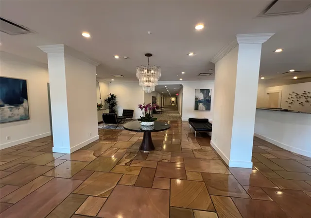 Photo 2 of Condo for sale at 3883 Turtle Creek Blvd #2010, Dallas, TX 75219 | MLS# 21227837 | Listing updated on 2026-09-11