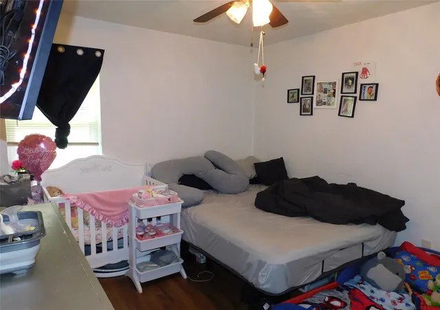 Photo 3 of Single family home for sale at 409 W Vista Dr, Garland, TX 75041 | MLS# 21223563 | Listing updated on 2026-09-08