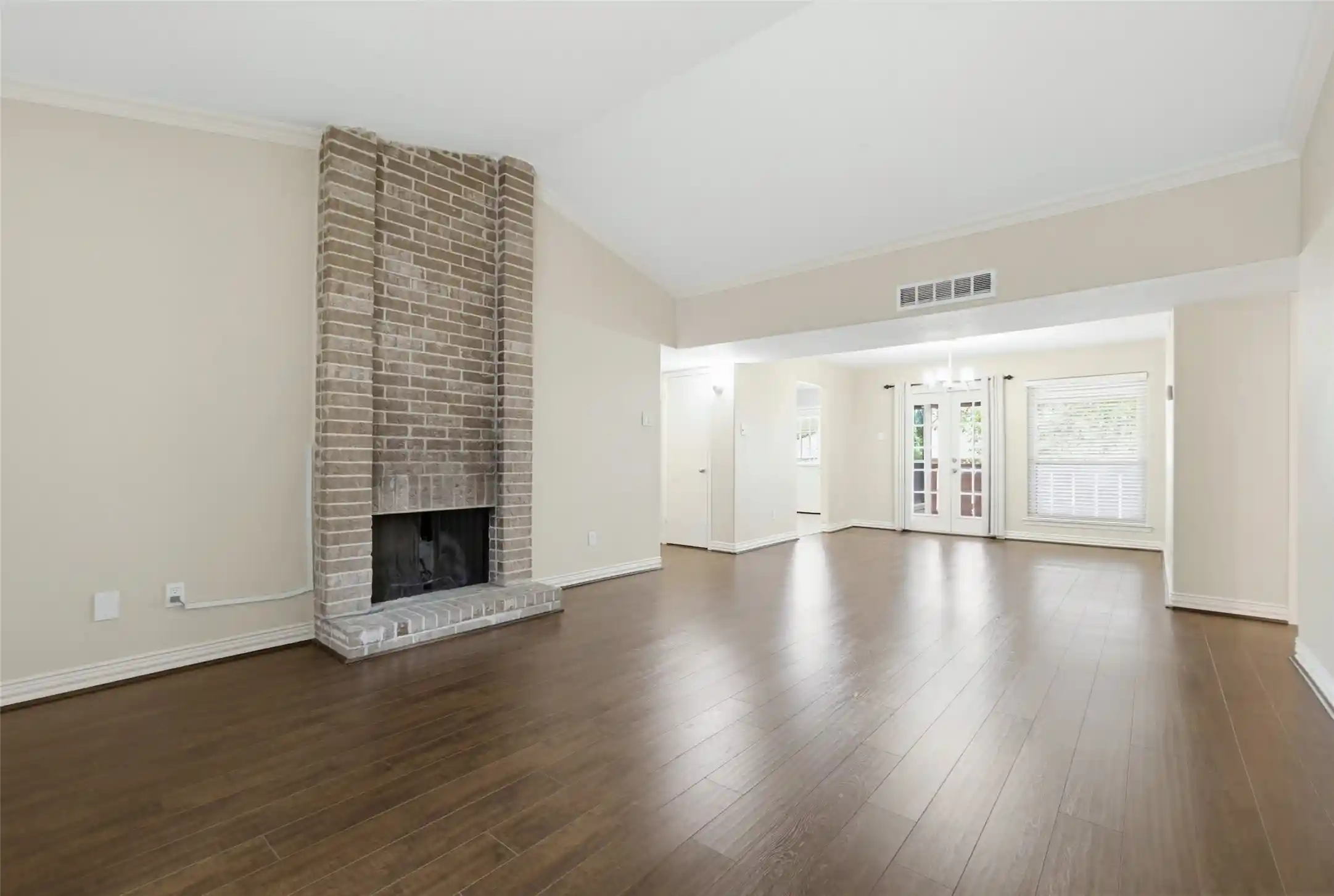 Listing Photo 2 - Condo for sale in 10556 High Hollows Dr located at 10556 High Hollows Dr, Dallas, TX 75230 - Unit #239