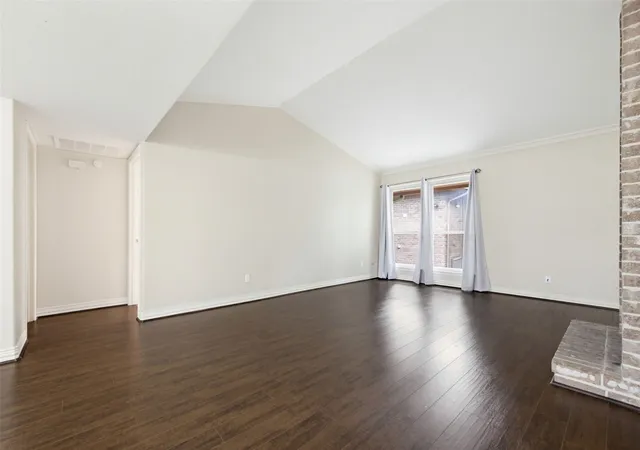 Listing Photo 5 - Condo for sale in building located at 10556 High Hollows Dr, Dallas, TX 75230 - Unit #239
