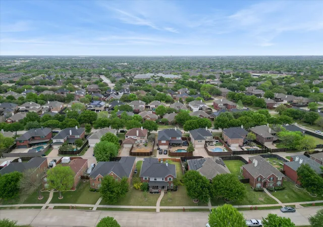 Photo 2 of Sale Pending at 1104 Churchill Dr, Frisco, TX 75036 | MLS# 21228199 | Listing updated on 2026-09-11