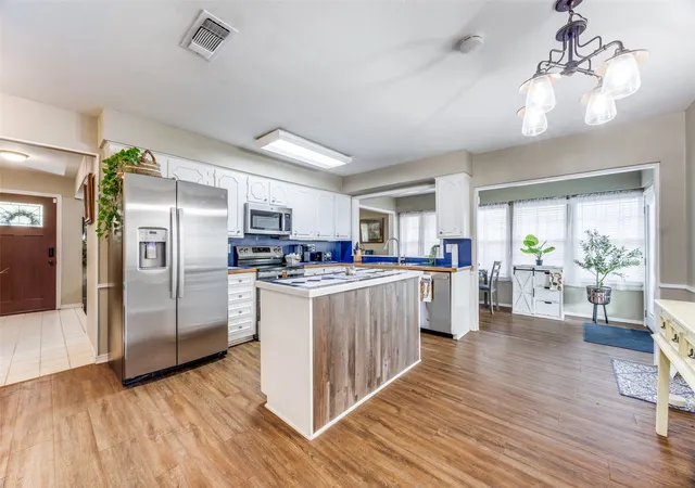 Photo 4 of Single family home for sale at 2705 N Woods St, Sherman, TX 75092 | MLS# 21226669 | Listing updated on 2026-09-22