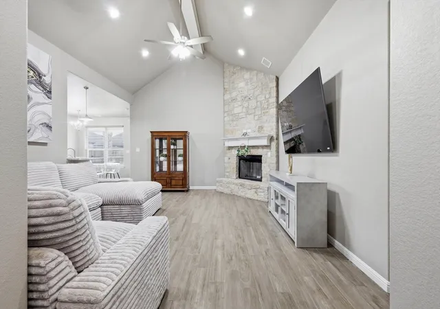 Photo 3 of Single family home for sale at 3312 Arrow Creek Dr, Granbury, TX 76049 | MLS# 21227658 | Listing updated on 2026-09-11