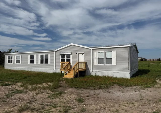 Photo 1 of Sale Pending at 163 Red Fox Ct, Weatherford, TX 76088 | MLS# 21229194 | Listing updated on 2026-10-03