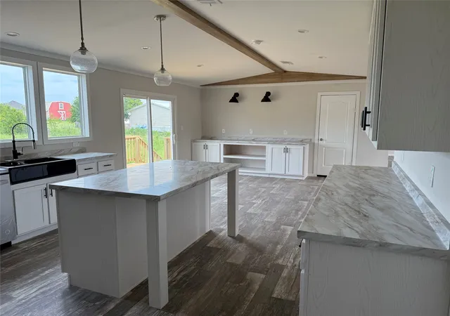 Photo 3 of Sale Pending at 163 Red Fox Ct, Weatherford, TX 76088 | MLS# 21229194 | Listing updated on 2026-10-03