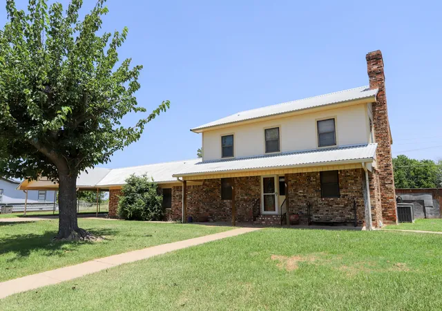 Photo 28 of Single family home for sale at 303 David Davis Dr, Mc Gregor, TX 76657 | MLS# 21221976 | Listing updated on 2026-07-30
