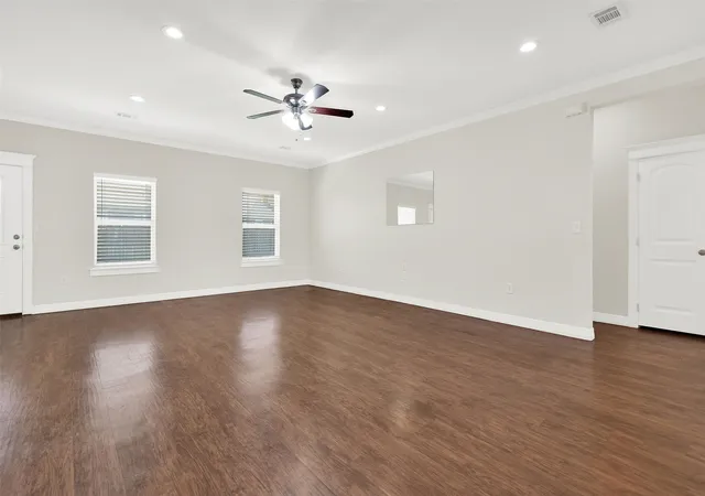 Photo 3 of Single family home for sale at 105 Ashlyn Ct, Whitesboro, TX 76273 | MLS# 21228629 | Listing updated on 2026-09-08
