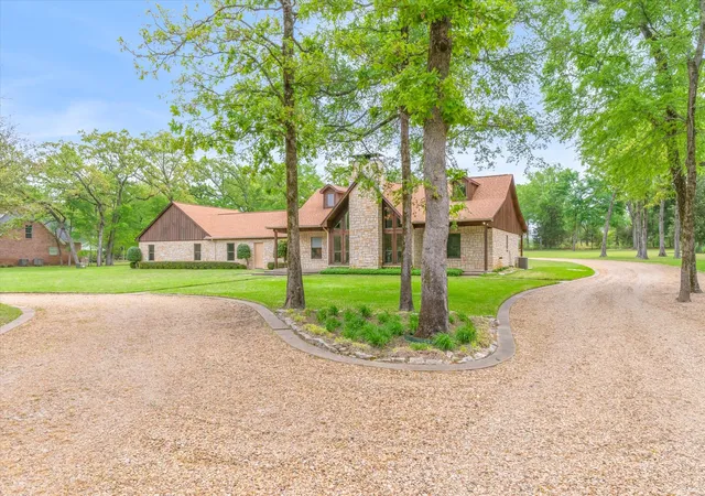 Photo 4 of Single family home for sale at 167 Vz County Road 4202, Canton, TX 75103 | MLS# 21223940 | Listing updated on 2026-07-31