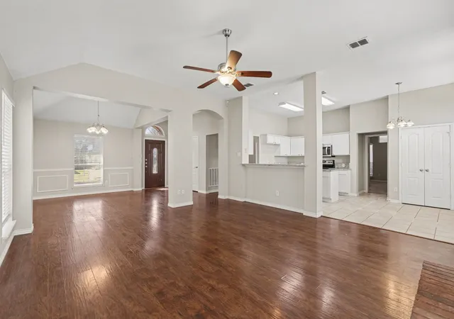 Photo 2 of Single family home for sale at 11816 Rocky Point Dr, Frisco, TX 75035 | MLS# 21231324 | Listing updated on 2026-07-28