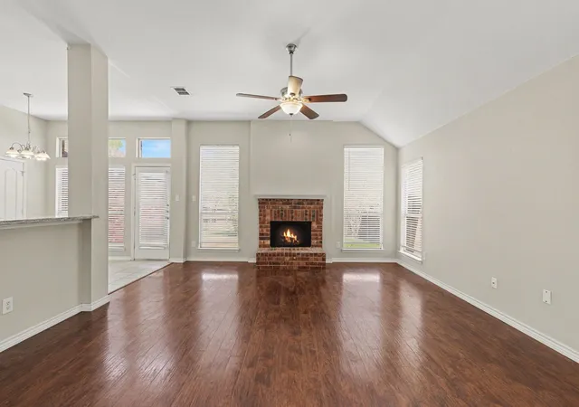 Photo 3 of Single family home for sale at 11816 Rocky Point Dr, Frisco, TX 75035 | MLS# 21231324 | Listing updated on 2026-07-28