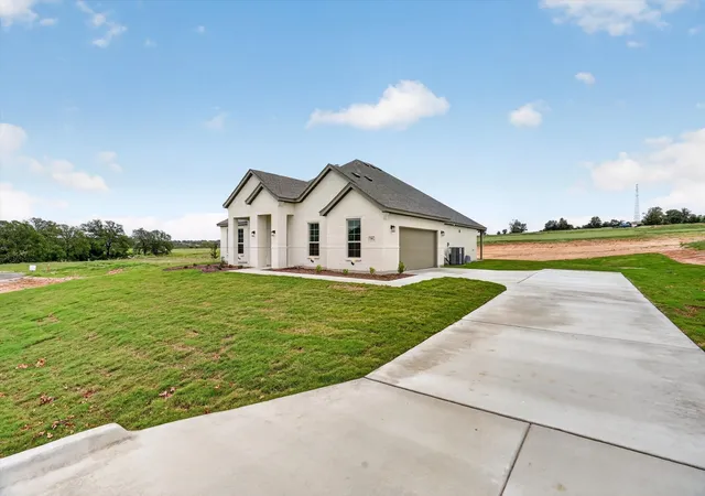 Photo 3 of Sale Pending at 504 Clifton Ct, Springtown, TX 76082 | MLS# 21230896 | Listing updated on 2026-09-09