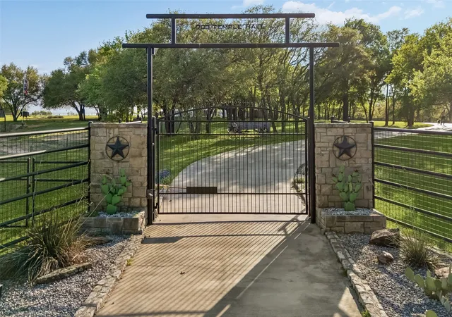 Photo 1 of Land for sale at 700 Temple Hall Hwy, Granbury, TX 76049 | MLS# 21209983 | Listing updated on 2026-09-12