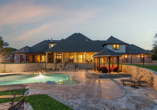 Photo 3 of House for sale at 700 Temple Hall Hwy, Granbury, TX 76049 | MLS# 21209983 | Listing updated on 2026-09-12