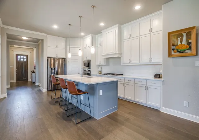Photo 4 of Single family home for sale at 2001 Kati Jane Ln, Midlothian, TX 76065 | MLS# 21232150 | Listing updated on 2026-09-14