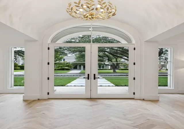 Photo 2 of Single family home for sale at 4635 Lorraine Ave, Dallas, TX 75209 | MLS# 21182109 | Listing updated on 2026-09-14