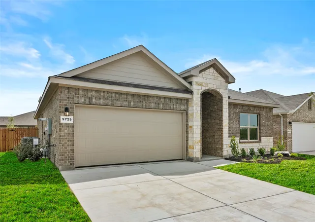 Photo 2 of Single family home for sale at 9729 Mcclane Farm Dr, Crowley, TX 76036 | MLS# 21231999 | Listing updated on 2026-07-30