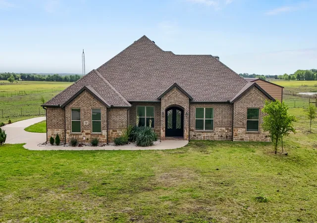 Photo 2 of Single family home for sale at 6301 Connie Ln, Rockwall, TX 75032 | MLS# 21230241 | Listing updated on 2026-07-30