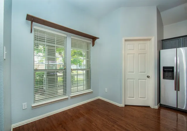 Photo 4 of Single family home for sale at 510 Creekside Dr, Anna, TX 75409 | MLS# 21230941 | Listing updated on 2026-09-30