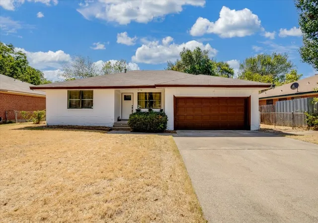 Photo 2 of Single family home for sale at 6540 Seco Blvd, Dallas, TX 75217 | MLS# 21232693 | Listing updated on 2026-09-14