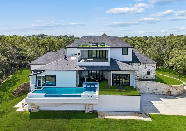 Photo 1 of Mansion for sale at 2800 N Kimball Ave, Southlake, TX 76092 | MLS# 21232694 | Listing updated on 2026-09-11
