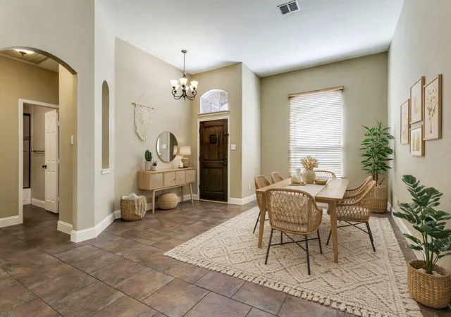 Photo 4 of Single family home for sale at 2609 Valencia Ln, Denton, TX 76210 | MLS# 21233213 | Listing updated on 2026-10-07