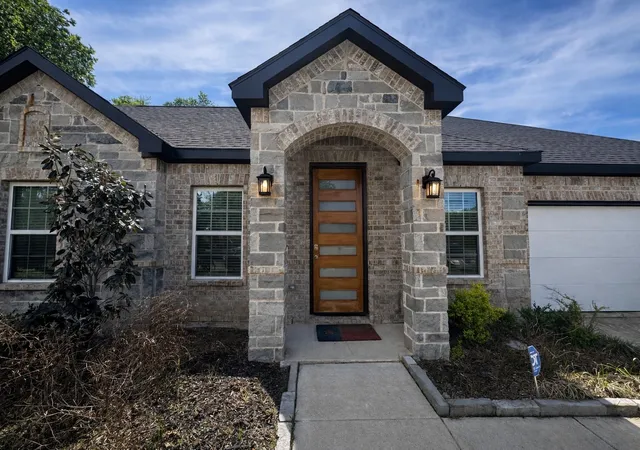 Photo 29 of Single family home for sale at 211 Kelly Ln, Kemp, TX 75143 | MLS# 21232906 | Listing updated on 2026-09-10