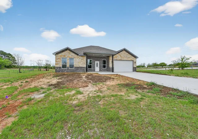 Photo 1 of Sale Pending at 4510 County Road 307, Grandview, TX 76050 | MLS# 21232105 | Listing updated on 2026-09-15