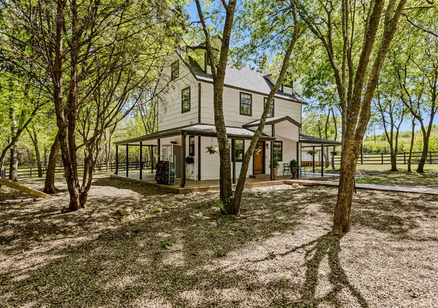 Photo 3 of Sale Pending at 1111 Fm 151, Trenton, TX 75490 | MLS# 21233636 | Listing updated on 2026-09-10