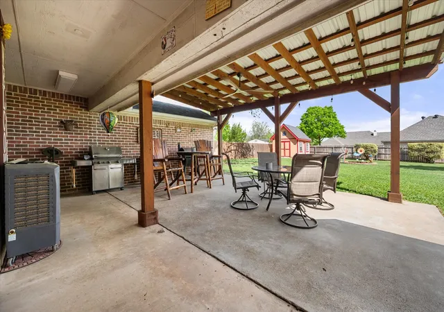 Photo 2 of Single family home for sale at 2800 Coventry Rd, Crowley, TX 76036 | MLS# 21224471 | Listing updated on 2026-09-11