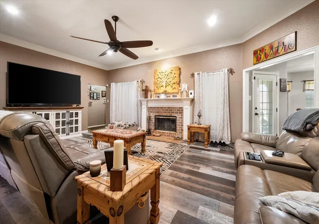 Photo 3 of Single family home for sale at 2800 Coventry Rd, Crowley, TX 76036 | MLS# 21224471 | Listing updated on 2026-09-11
