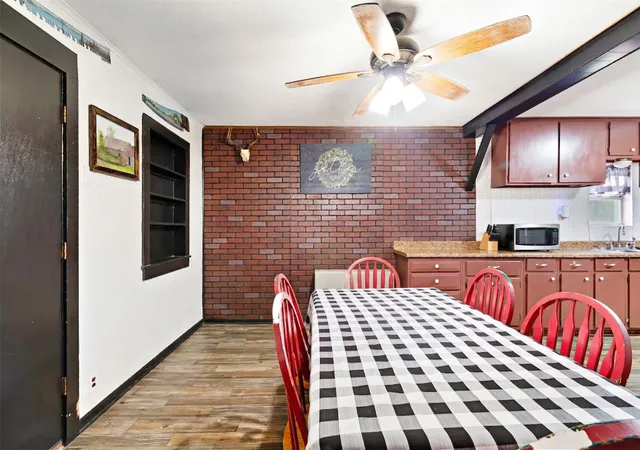 Photo 4 of Sale Pending at 25099 Farm Road 137, Petty, TX 75470 | MLS# 21234044 | Listing updated on 2026-09-11