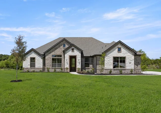 Photo 1 of Sale Pending at 23 Old Crow Rd, Joshua, TX 76058 | MLS# 21234085 | Listing updated on 2026-09-12
