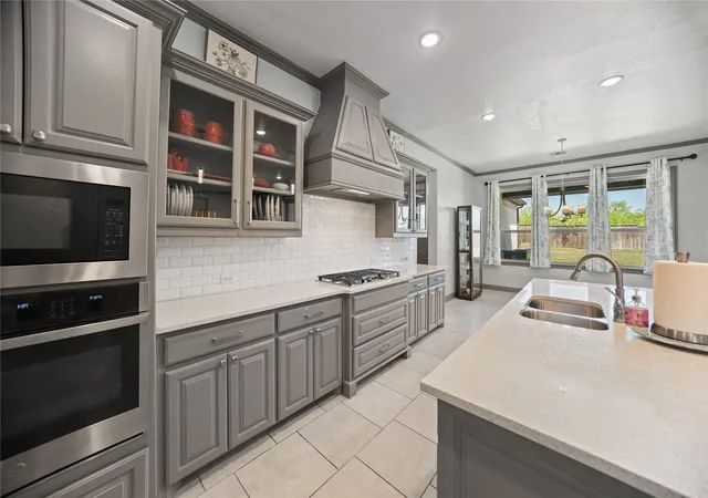 Photo 3 of Single family home for sale at 204 Townsend Dr, Haslet, TX 76052 | MLS# 21234358 | Listing updated on 2026-07-30