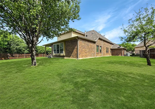 Photo 3 of Single family home for sale at 401 Varnum Wy, Fairview, TX 75069 | MLS# 21234334 | Listing updated on 2026-09-13