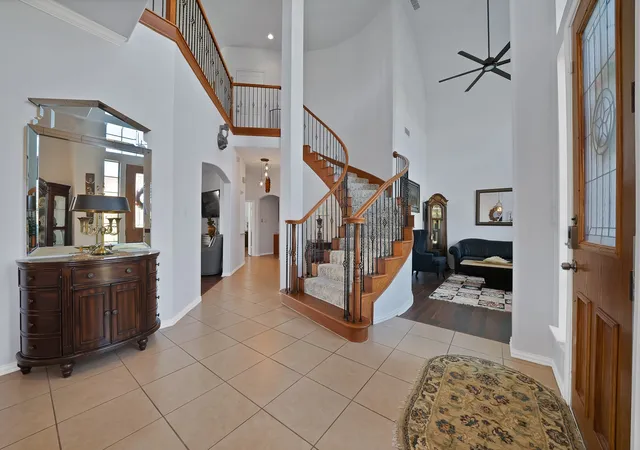 Photo 4 of Single family home for sale at 1611 Mustang Ct, Cedar Hill, TX 75104 | MLS# 21231759 | Listing updated on 2026-09-14