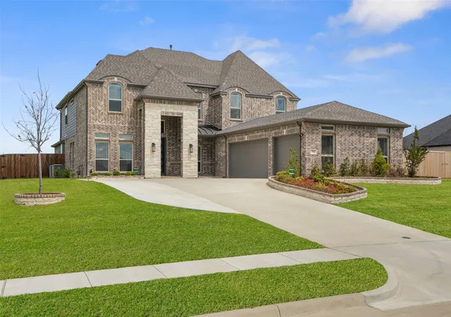 Photo 1 of Single family home for sale at 751 Emerald Valley Dr, Red Oak, TX 75154 | MLS# 21233417 | Listing updated on 2026-09-25