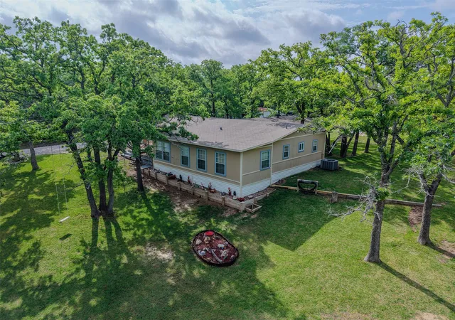 Photo 3 of Single family home for sale at 309 Tejas Trl, Springtown, TX 76082 | MLS# 21231201 | Listing updated on 2026-09-18
