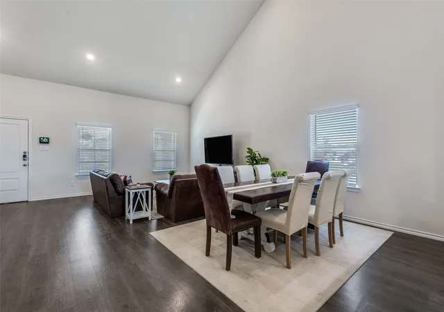 Photo 4 of Single family home for sale at 305 Ginger Ave, Anna, TX 75409 | MLS# 21233412 | Listing updated on 2026-09-15