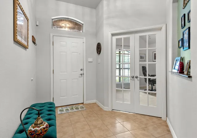 Photo 4 of Single family home for sale at 201 Rawhide St, Waxahachie, TX 75165 | MLS# 21235065 | Listing updated on 2026-10-02