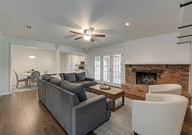 Photo 4 of Single family home for sale at 3113 Powell Dr, Rowlett, TX 75088 | MLS# 21232909 | Listing updated on 2026-09-12