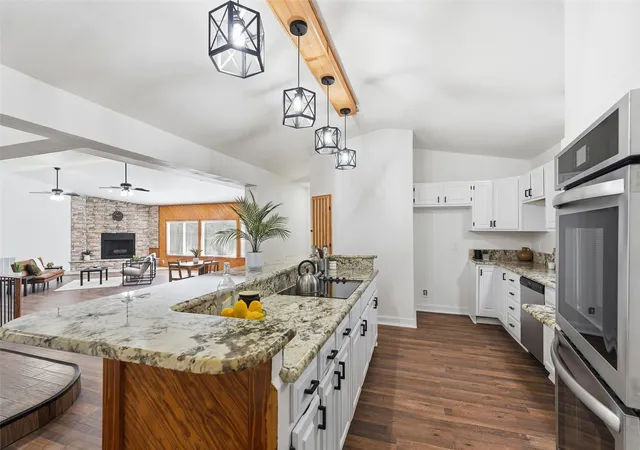 Photo 4 of Sale Pending at 9902 County Road 2434, Terrell, TX 75160 | MLS# 21226038 | Listing updated on 2026-10-07