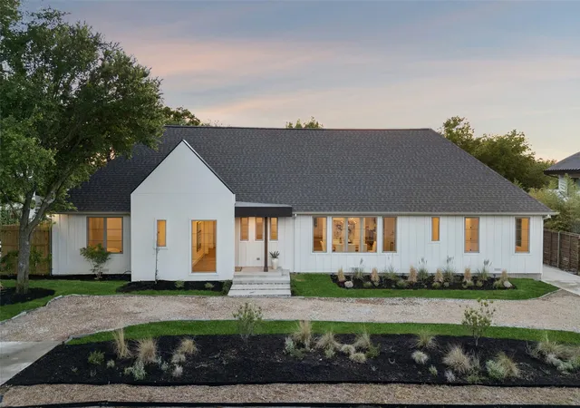 Photo 1 of Single family home for sale at 11131 Hillcrest Rd, Dallas, TX 75230 | MLS# 21232108 | Listing updated on 2026-09-10
