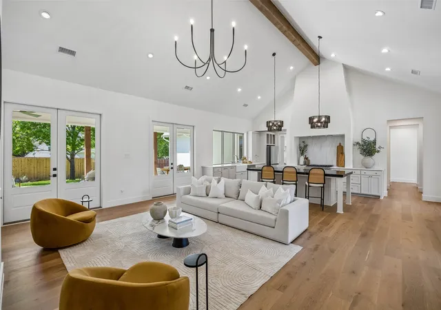 Photo 4 of Single family home for sale at 11131 Hillcrest Rd, Dallas, TX 75230 | MLS# 21232108 | Listing updated on 2026-09-10