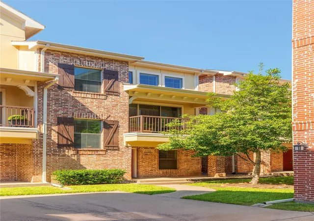 Photo 1 of Sale Pending at 2104 Azure Pointe, Richardson, TX 75080 | MLS# 21235366 | Listing updated on 2026-08-01