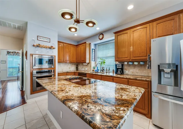 Photo 3 of Single family home for sale at 8421 Parkdale Dr, North Richland Hills, TX 76182 | MLS# 21234514 | Listing updated on 2026-09-28