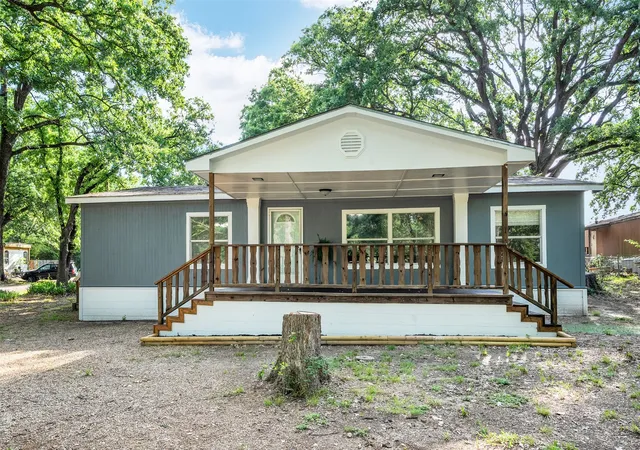 Photo 2 of Manufactured home for sale at 102 Lakewood Dr, Mabank, TX 75156 | MLS# 21236130 | Listing updated on 2026-09-10