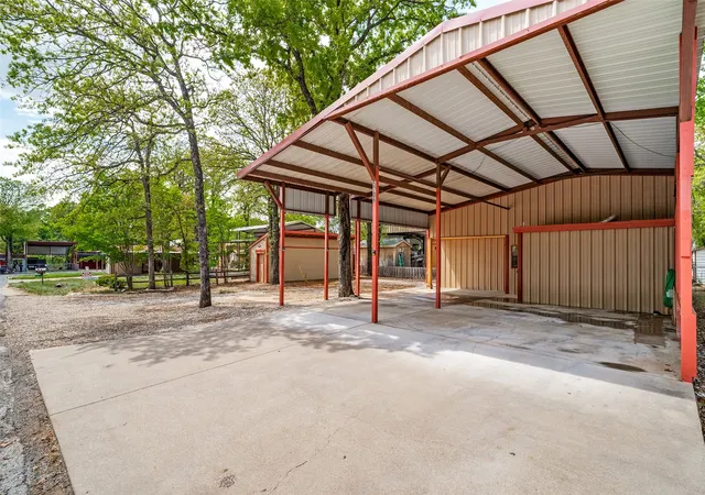 Photo 2 of Single family home for sale at 5706 Campfire Ln, Granbury, TX 76049 | MLS# 21236223 | Listing updated on 2026-09-12