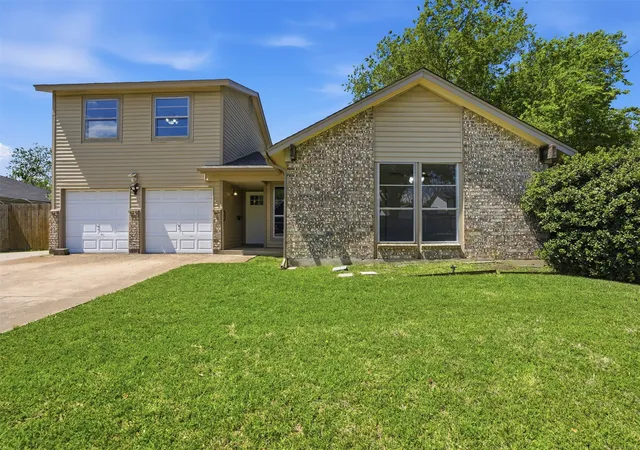 Photo 2 of Single family home for sale at 6021 Dusty Rd, Watauga, TX 76148 | MLS# 21222415 | Listing updated on 2026-10-04