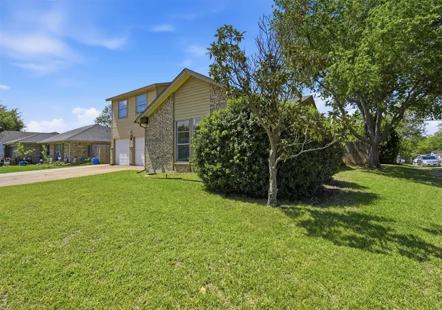 Photo 3 of Single family home for sale at 6021 Dusty Rd, Watauga, TX 76148 | MLS# 21222415 | Listing updated on 2026-10-04