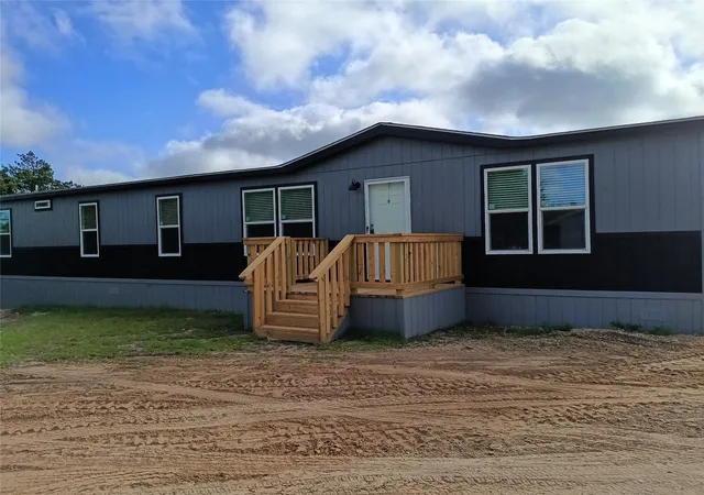 Photo 3 of Sale Pending at 700 Woodhaven Dr, Springtown, TX 76082 | MLS# 21224193 | Listing updated on 2026-09-22